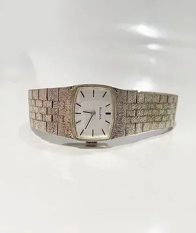 1970s BULOVA SILVER MESH METAL DRESS WATCH