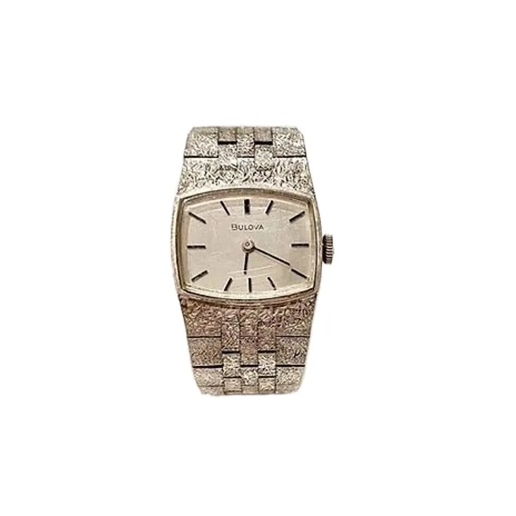 1970s BULOVA SILVER MESH METAL DRESS WATCH