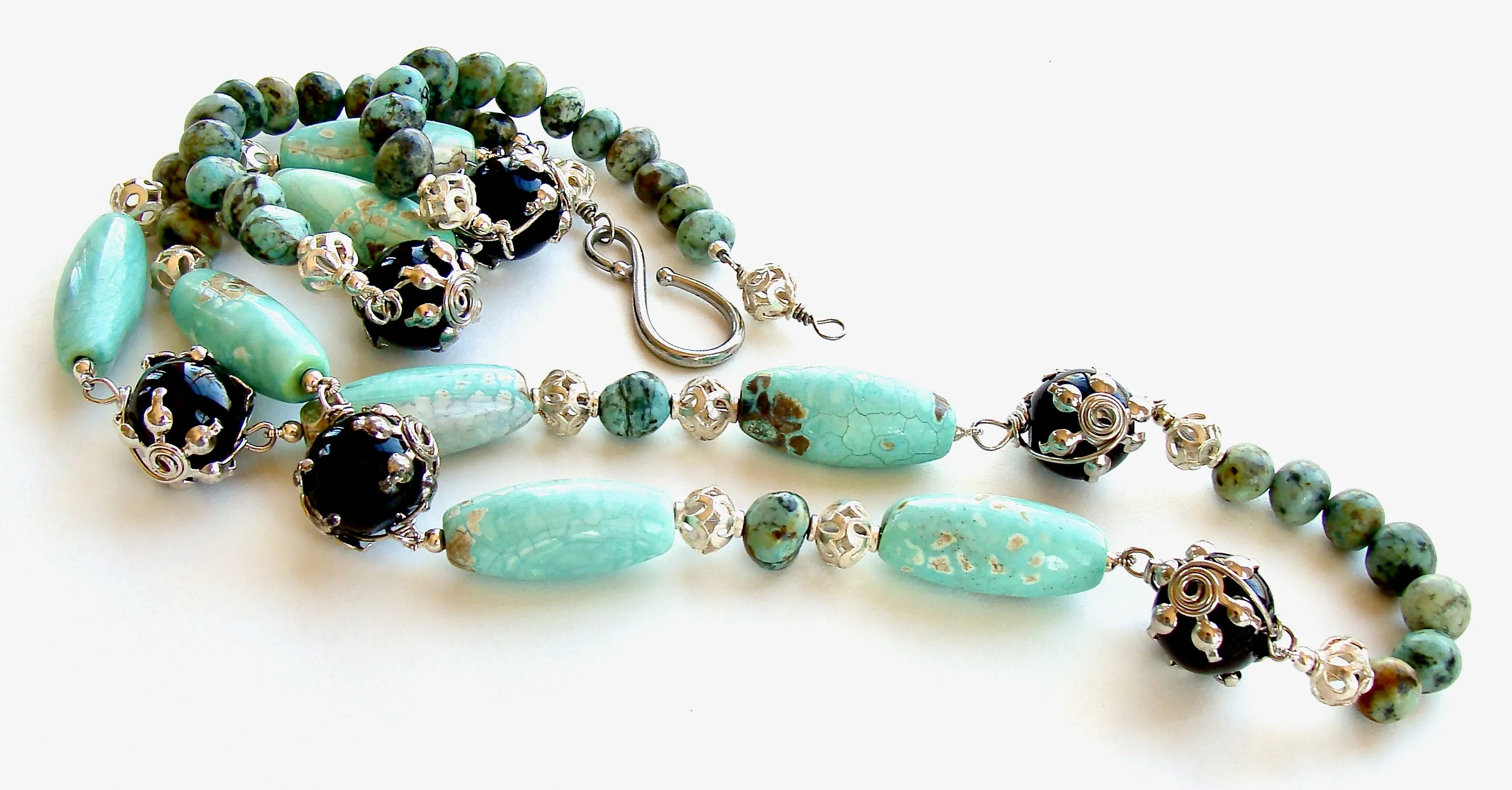 Durango: Boho Necklace with Tibetan Agate