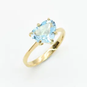 Gold Topaz Ring - Blue Heart Ring - Vintage Solitaire Ring