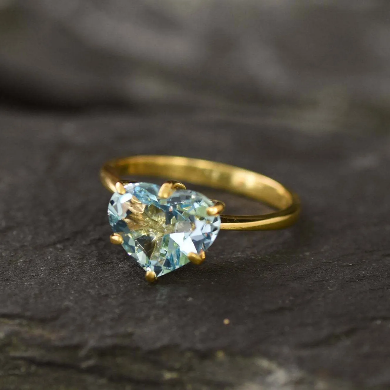 Gold Topaz Ring - Blue Heart Ring - Vintage Solitaire Ring