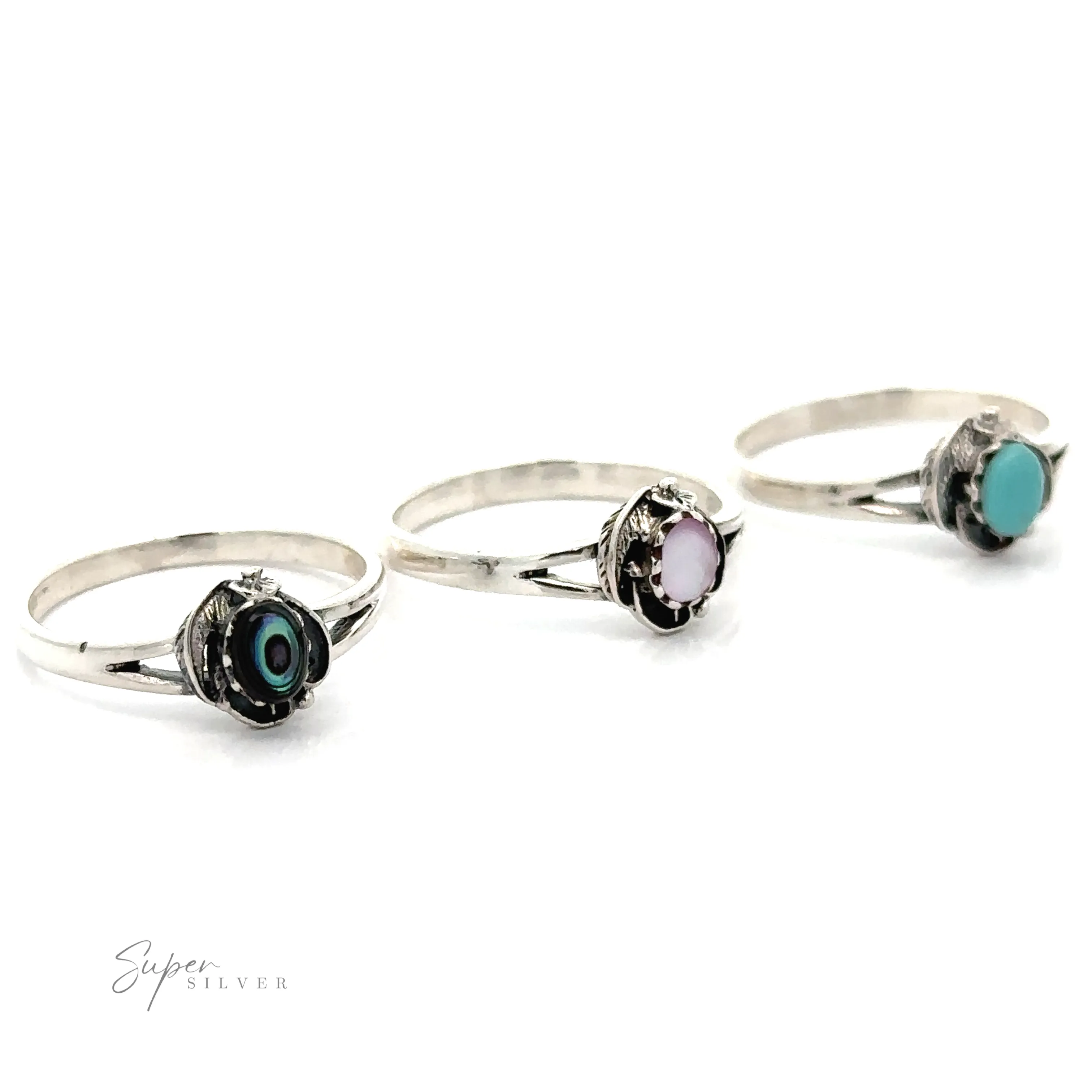 Inlay Stone Ring With Delicate Detailing