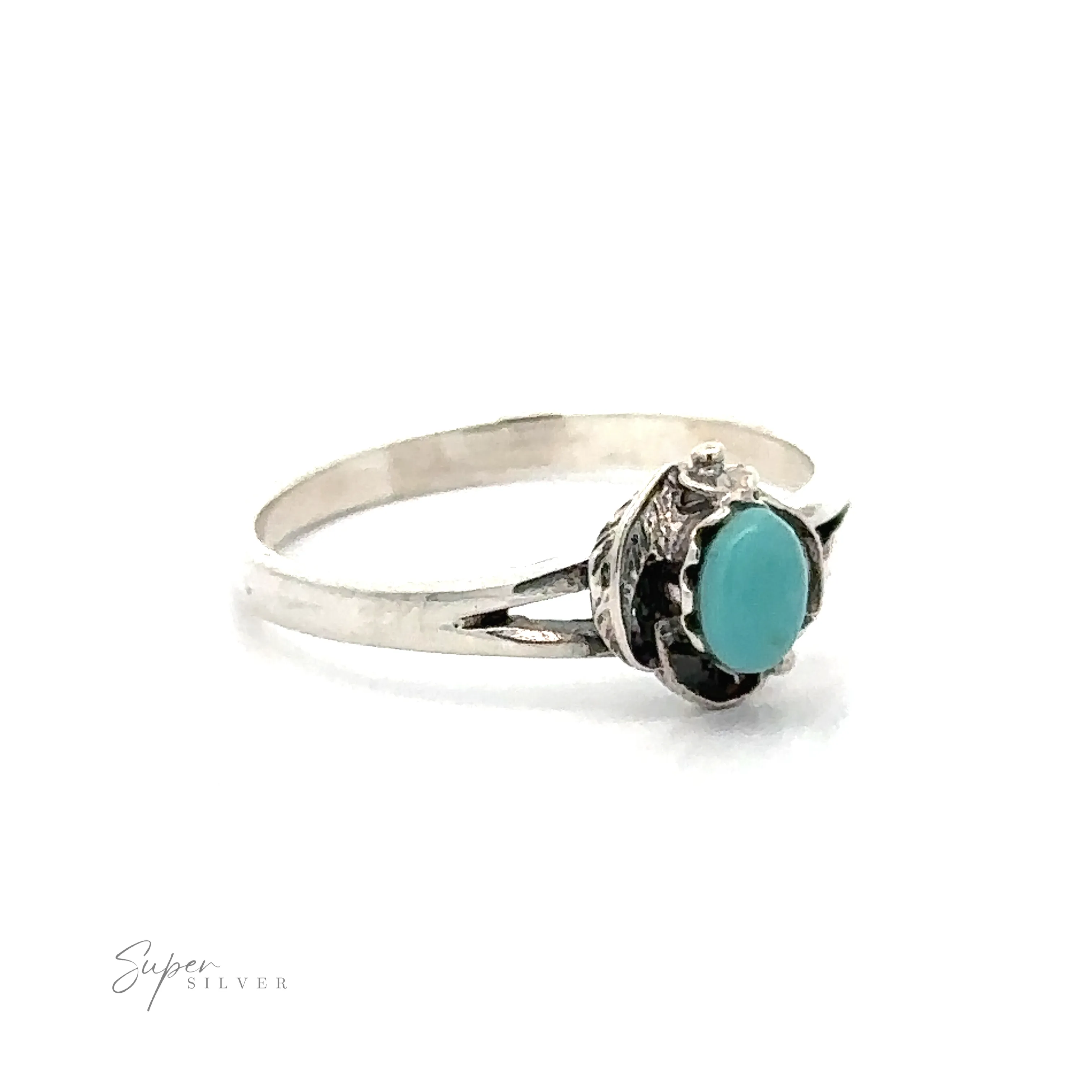 Inlay Stone Ring With Delicate Detailing