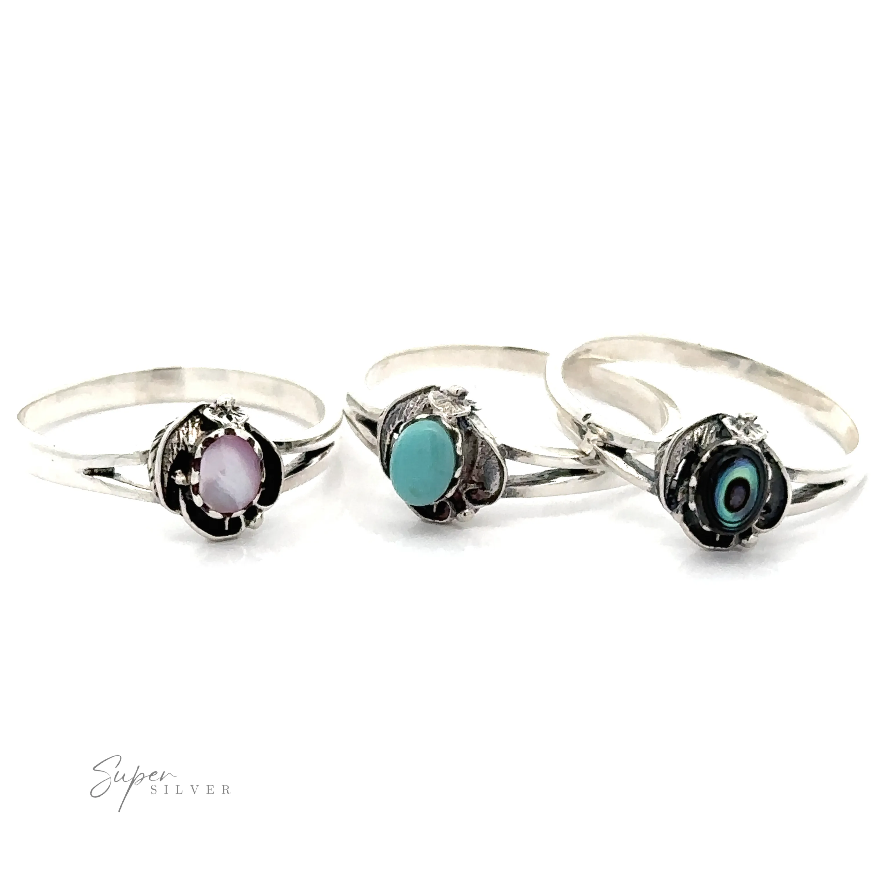 Inlay Stone Ring With Delicate Detailing