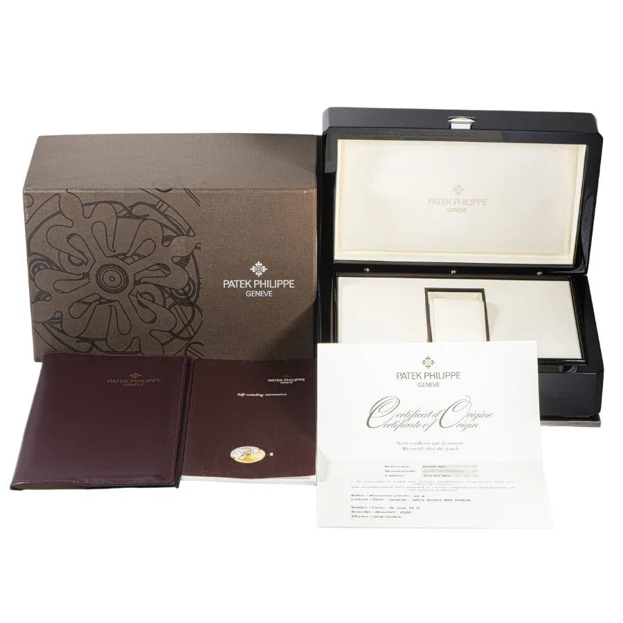 Patek Philippe Calatrava 5107R-001