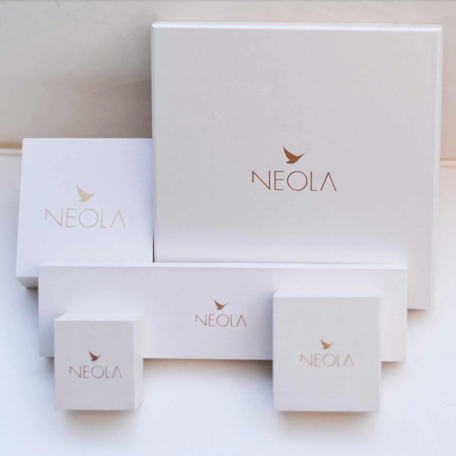 Silver Studs Lapis Cubo