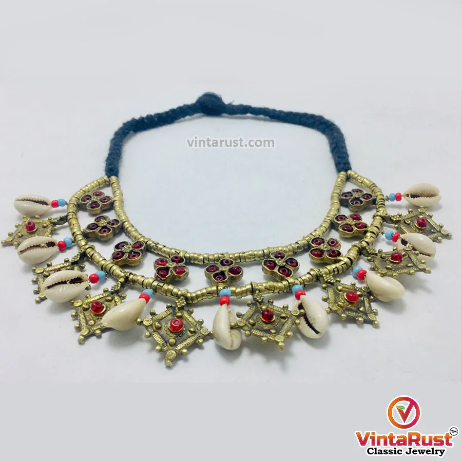 Vintage Choker Necklace With Dangling Golden Motifs and Shells