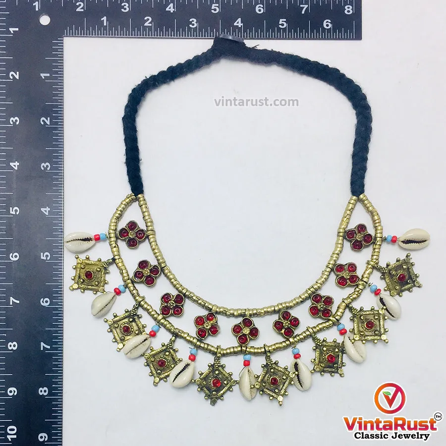 Vintage Choker Necklace With Dangling Golden Motifs and Shells