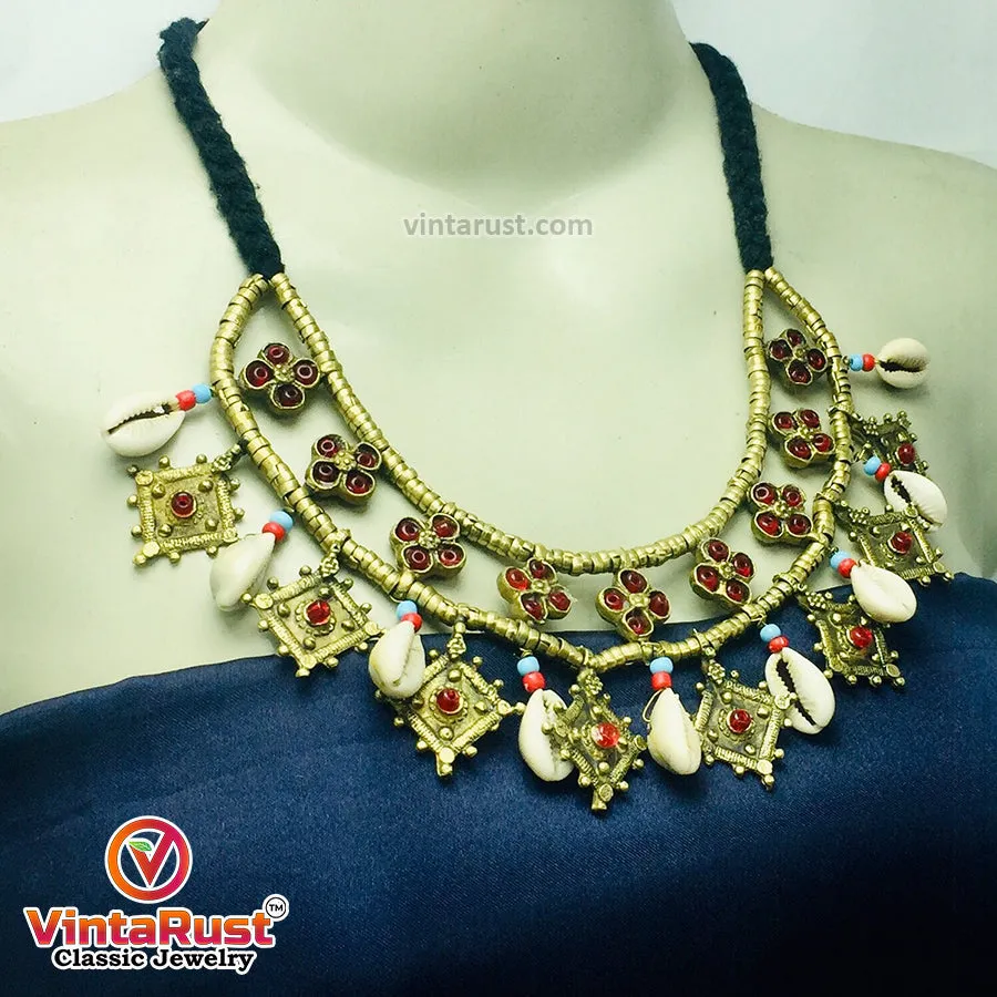 Vintage Choker Necklace With Dangling Golden Motifs and Shells